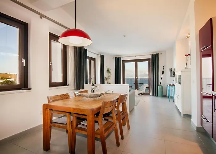 Apartamentos La Residencia Tarifa